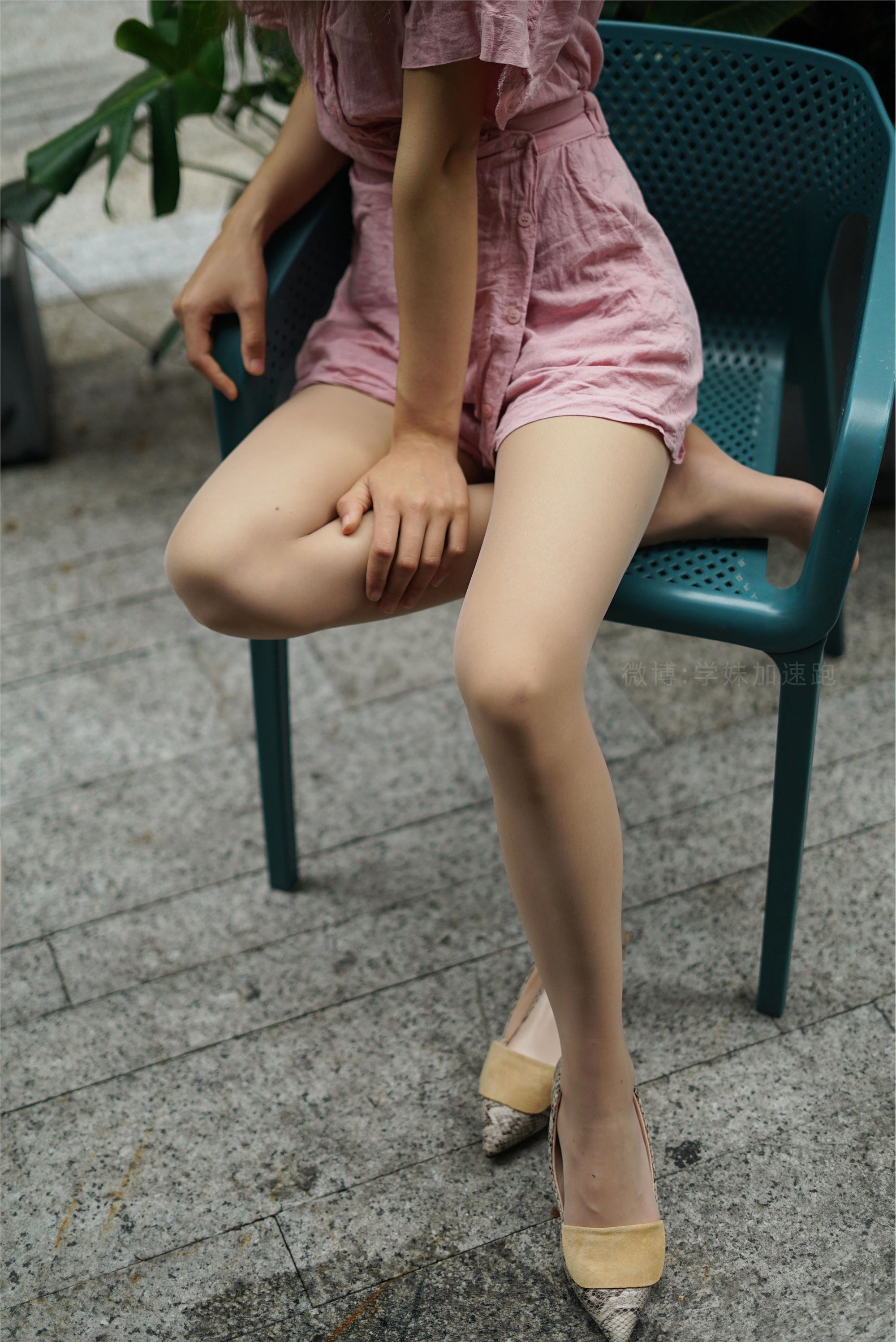 学妹加速跑 XM046《敏儿粉粉嫩嫩》